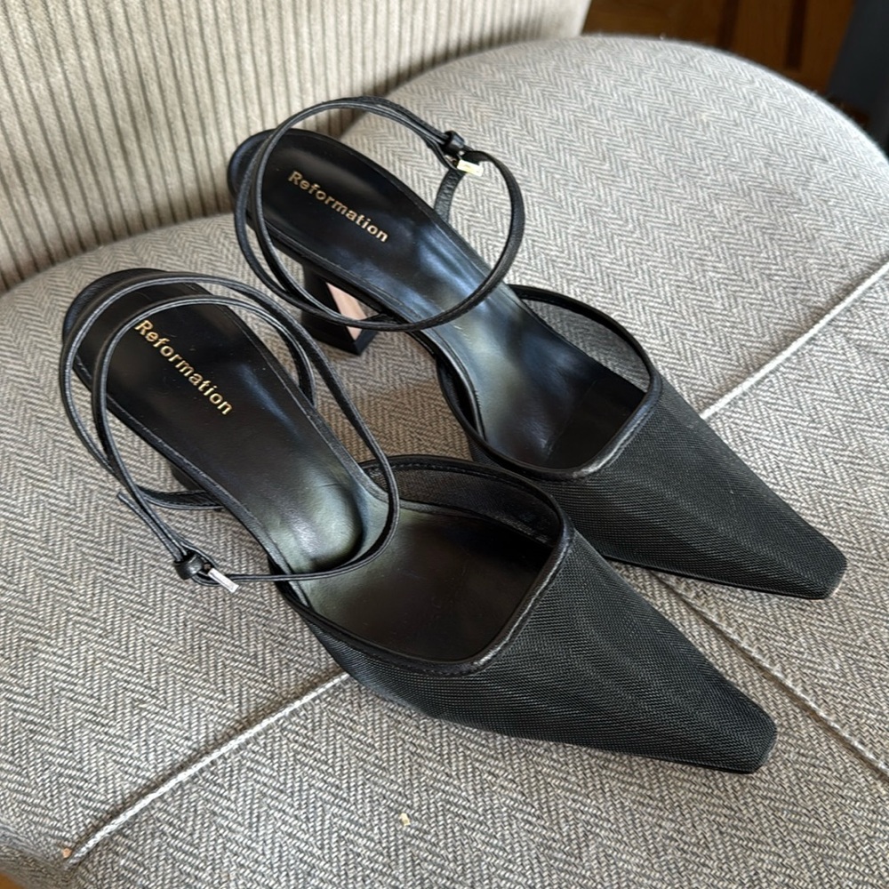 Reformation Whitnee sling back Black Heels
